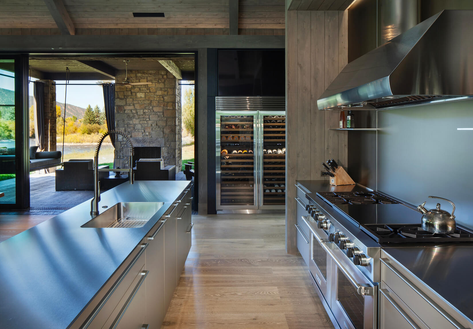 cleaning luxury kitchens